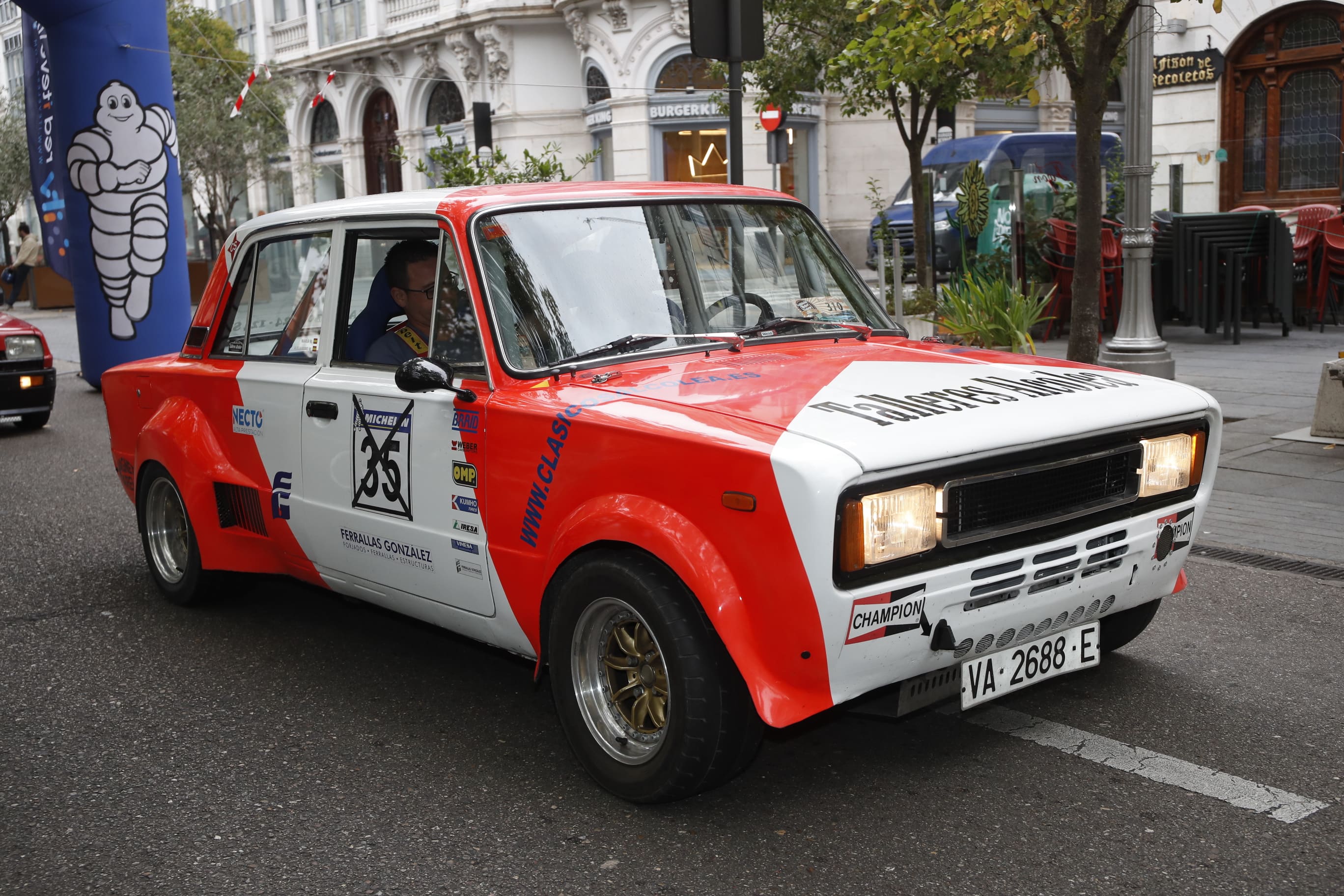 Búscate entre los participantes de Valladolid Motor Vintage (7/9)