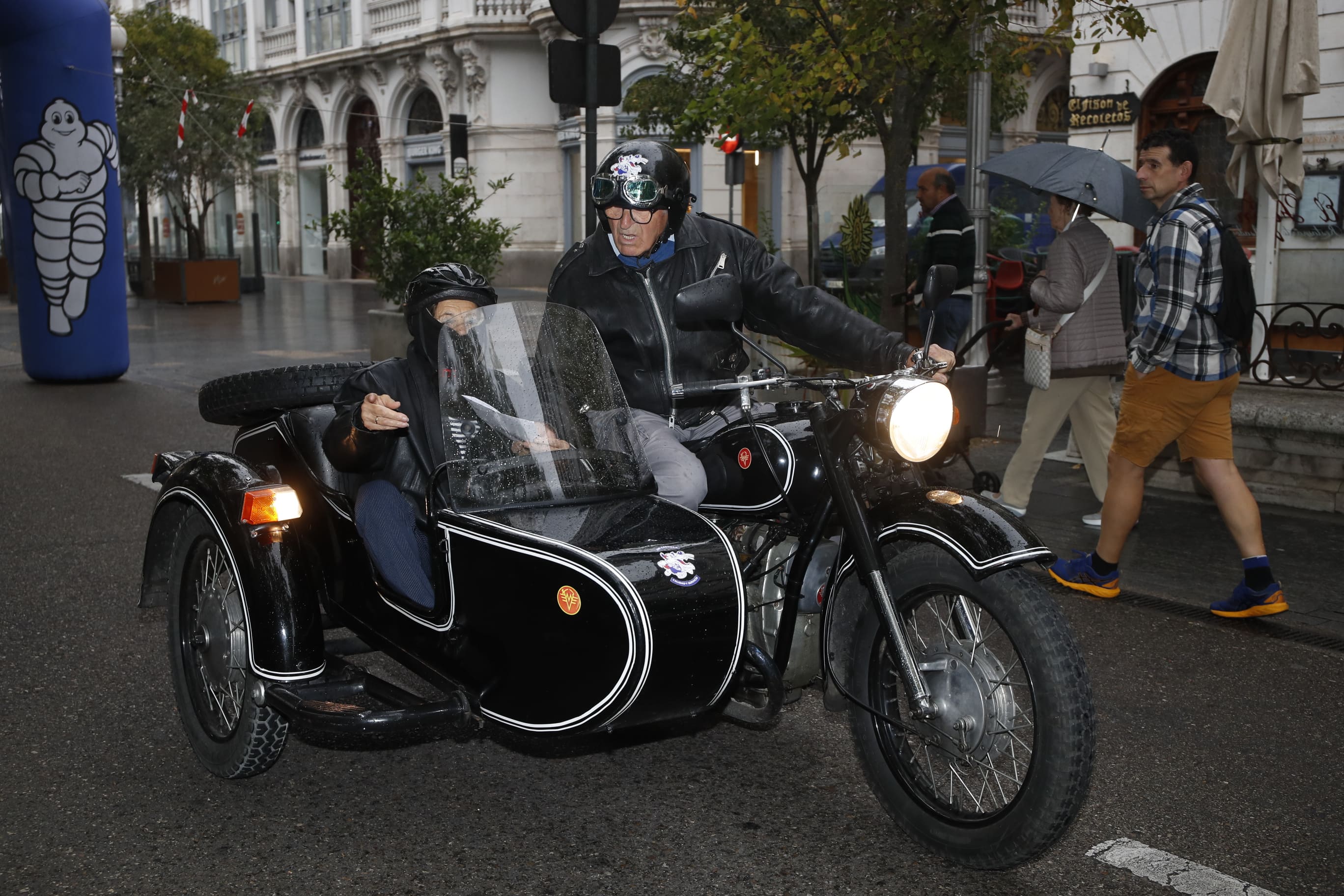 Búscate entre los participantes de Valladolid Motor Vintage (8/9)