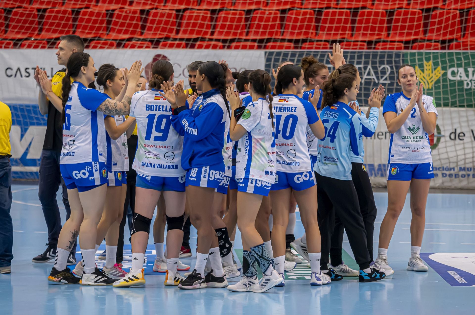 Las imágenes del partido entre el Caja Rural Aula Valladolid y el KHF Ferizaj