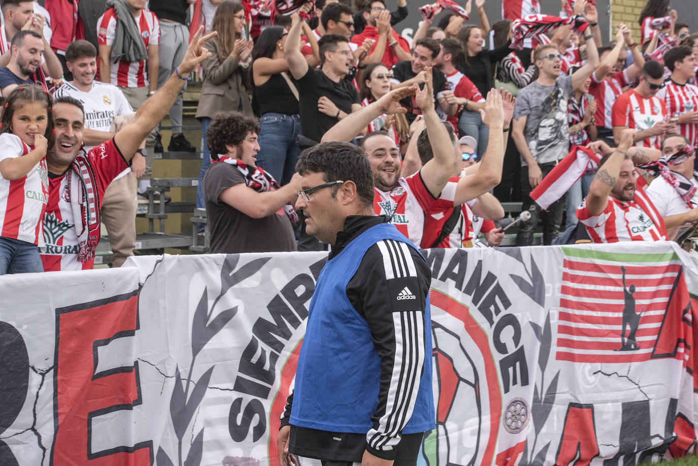 Fotografías del partido entre la Segoviana y el Zamora (1 de 2)