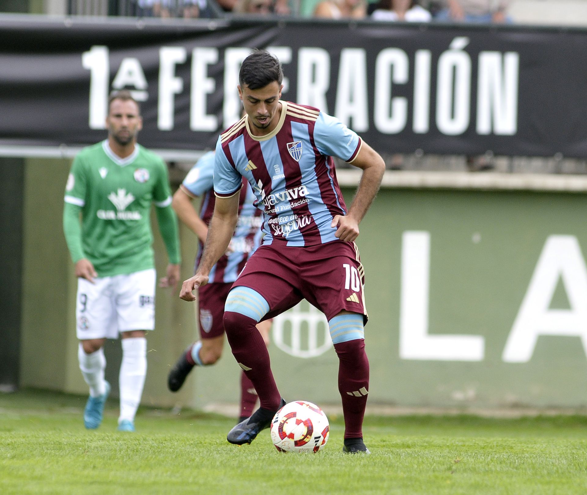 Fotografías del partido entre la Segoviana y el Zamora (2 de 2)