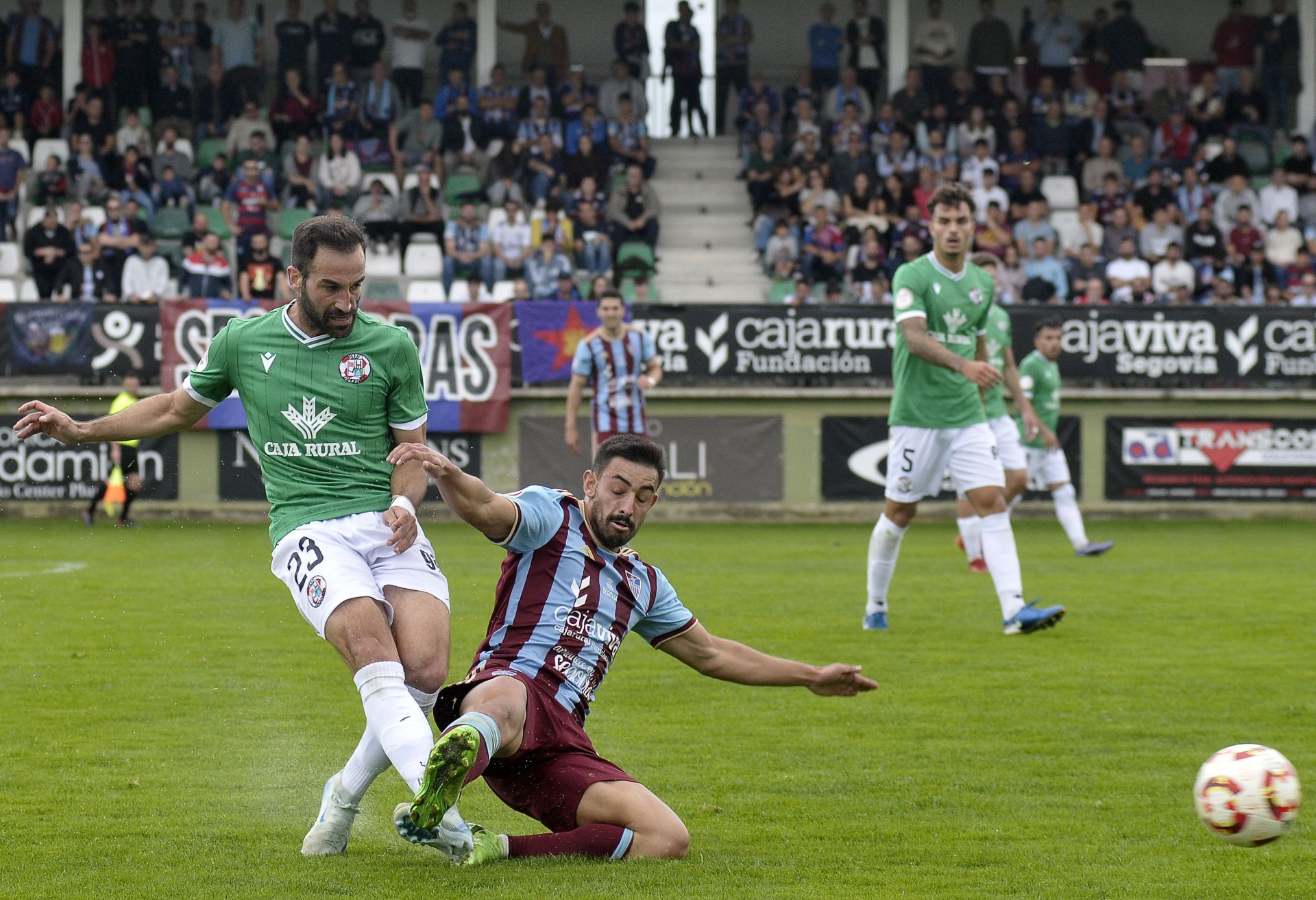 Fotografías del partido entre la Segoviana y el Zamora (2 de 2)