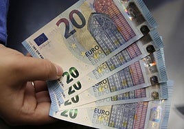 Uno de los acusados de importar billetes falsos alega que lo hizo por «coleccionismo»