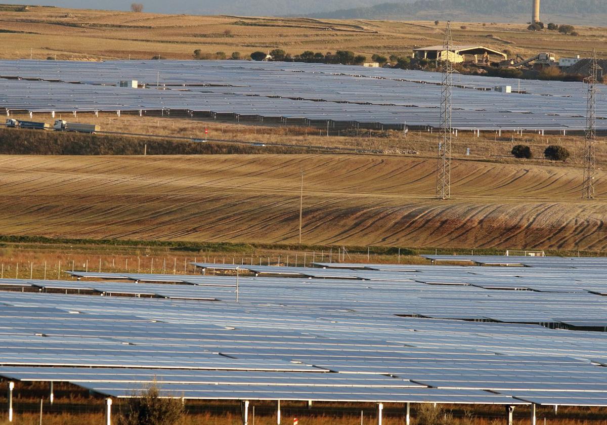 Un parque fotovoltaico en la provincia de Segovia.