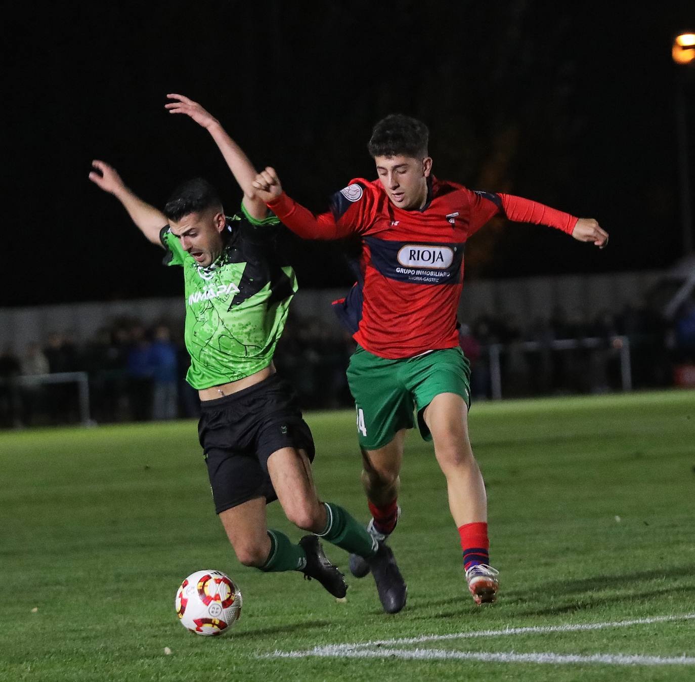 Así juega y pasa el Villamuriel a la segunda ronda de la Copa del Rey