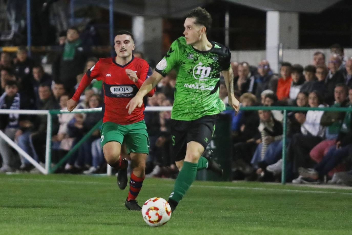 Así juega y pasa el Villamuriel a la segunda ronda de la Copa del Rey