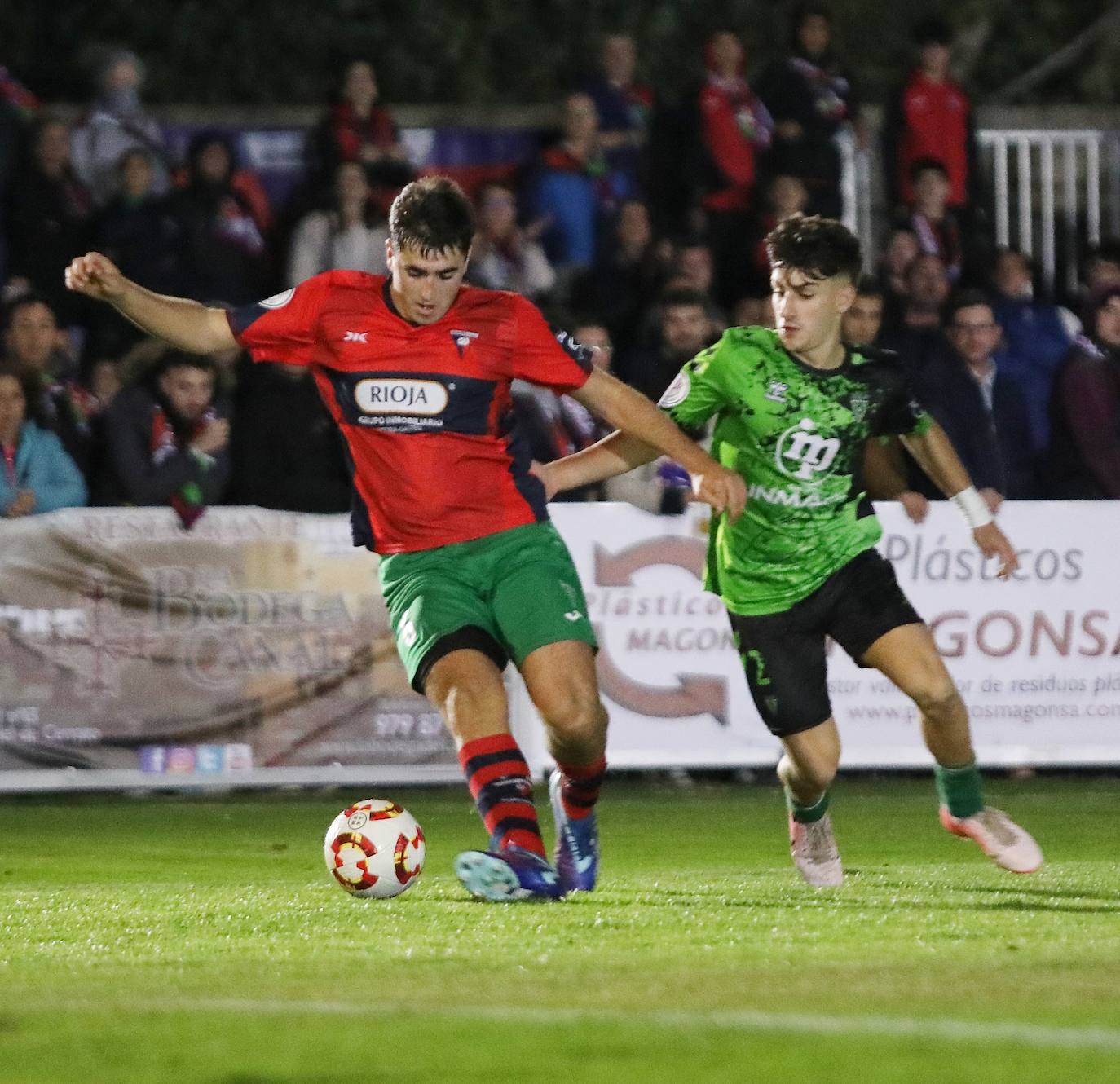 Así juega y pasa el Villamuriel a la segunda ronda de la Copa del Rey