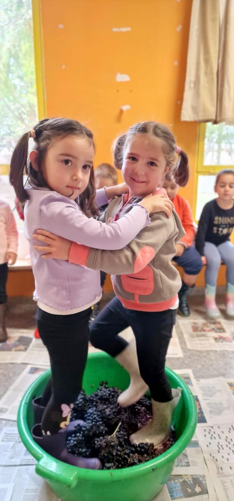 Baltanás acerca la jornada &quot;De Lagares&quot; a los alumnos del Colegio &quot;San Pedro&quot;