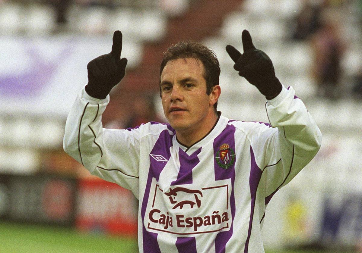 Cuauhtémoc Blanco, con la camiseta del Real Valladolid.