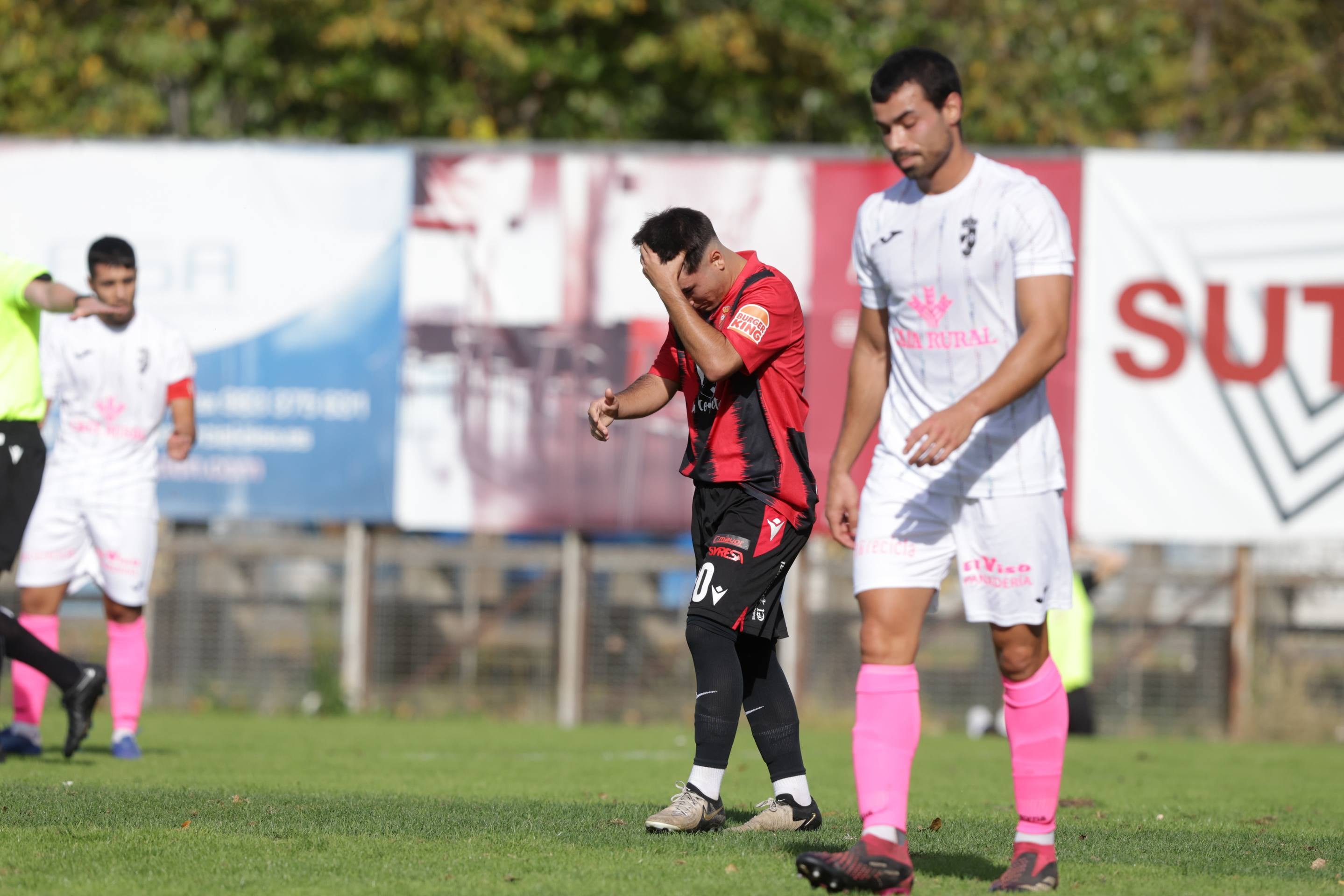 La derrota del Laguna ante el Villaralbo, en imágenes