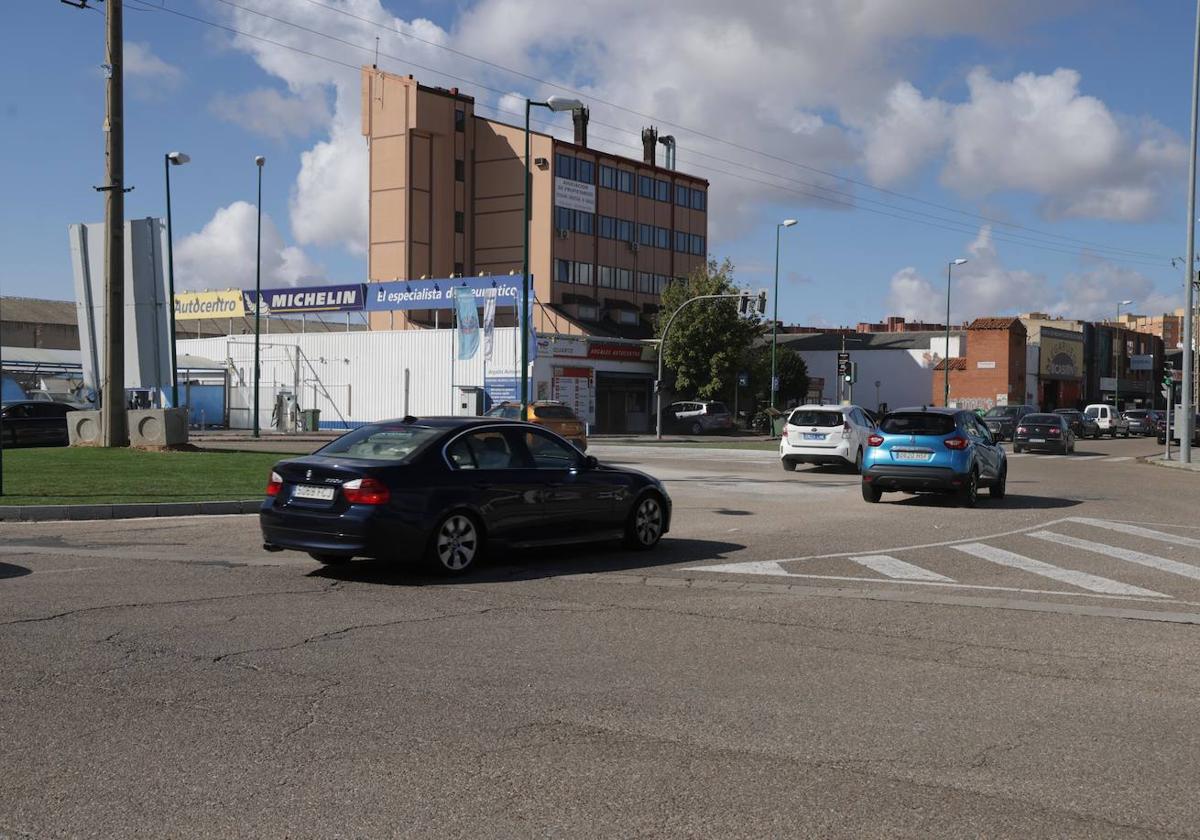 La glorieta de Daniel del Olmo, reabierta en su totalidad al tráfico.