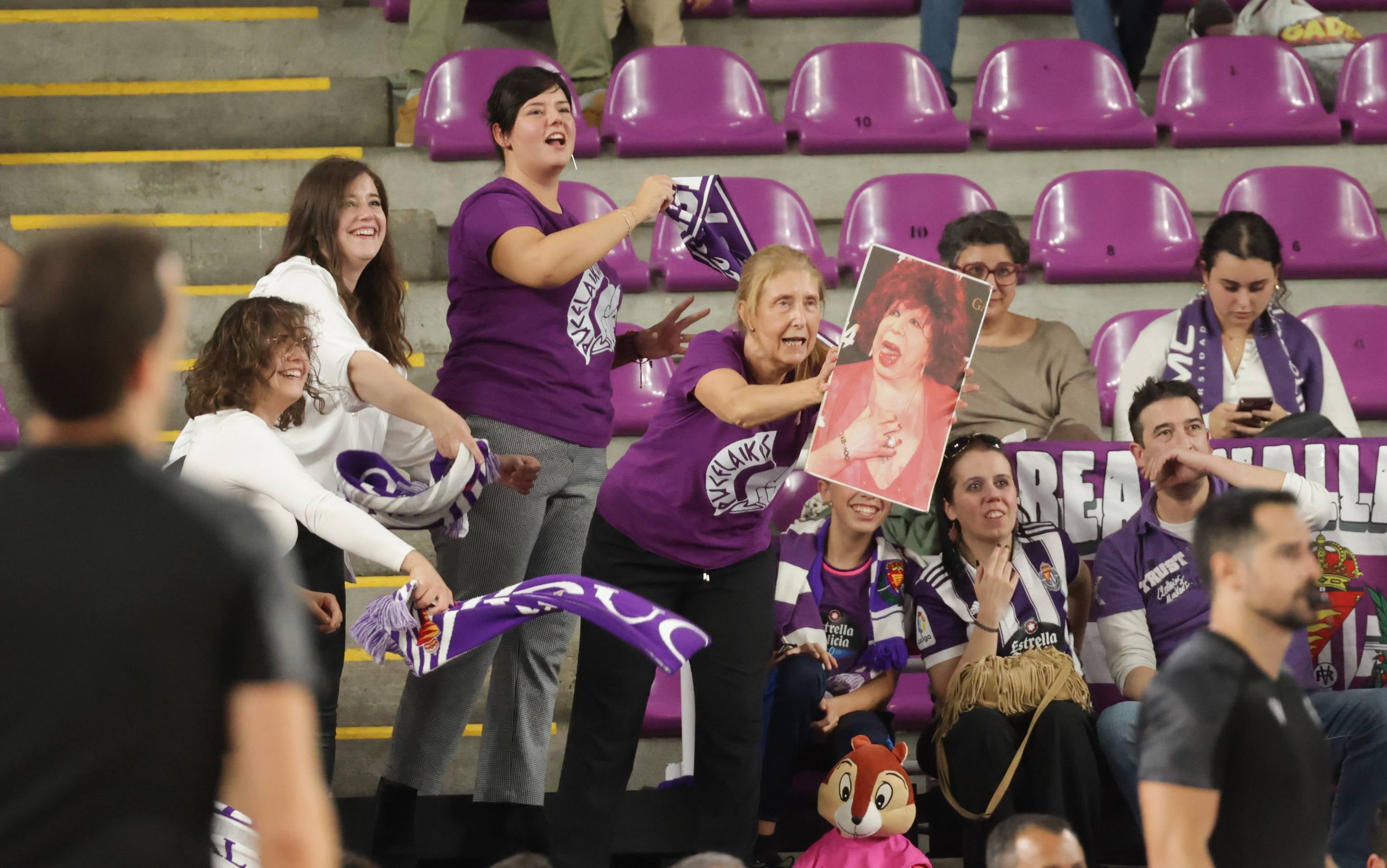 La derrota del UEMC Real Valladolid Baloncesto ante Fuenlabrada, en imágenes