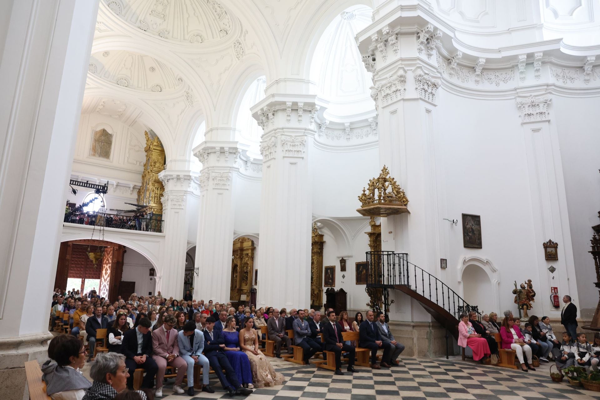 El pregón de Carmen Lomana en Rueda, en imágenes