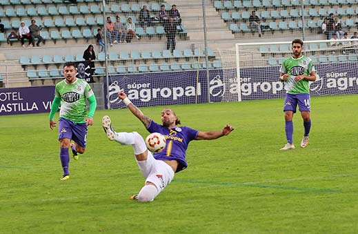 El Becerril se lleva el primer derbi provincial