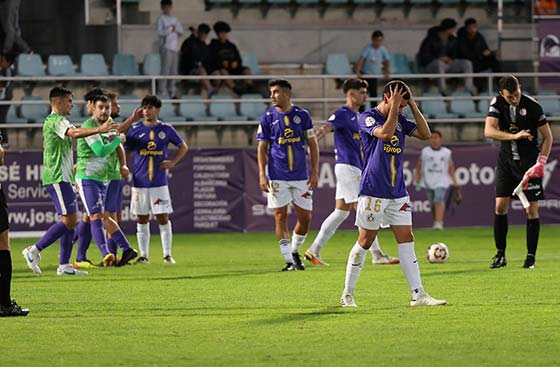 El Becerril se lleva el primer derbi provincial