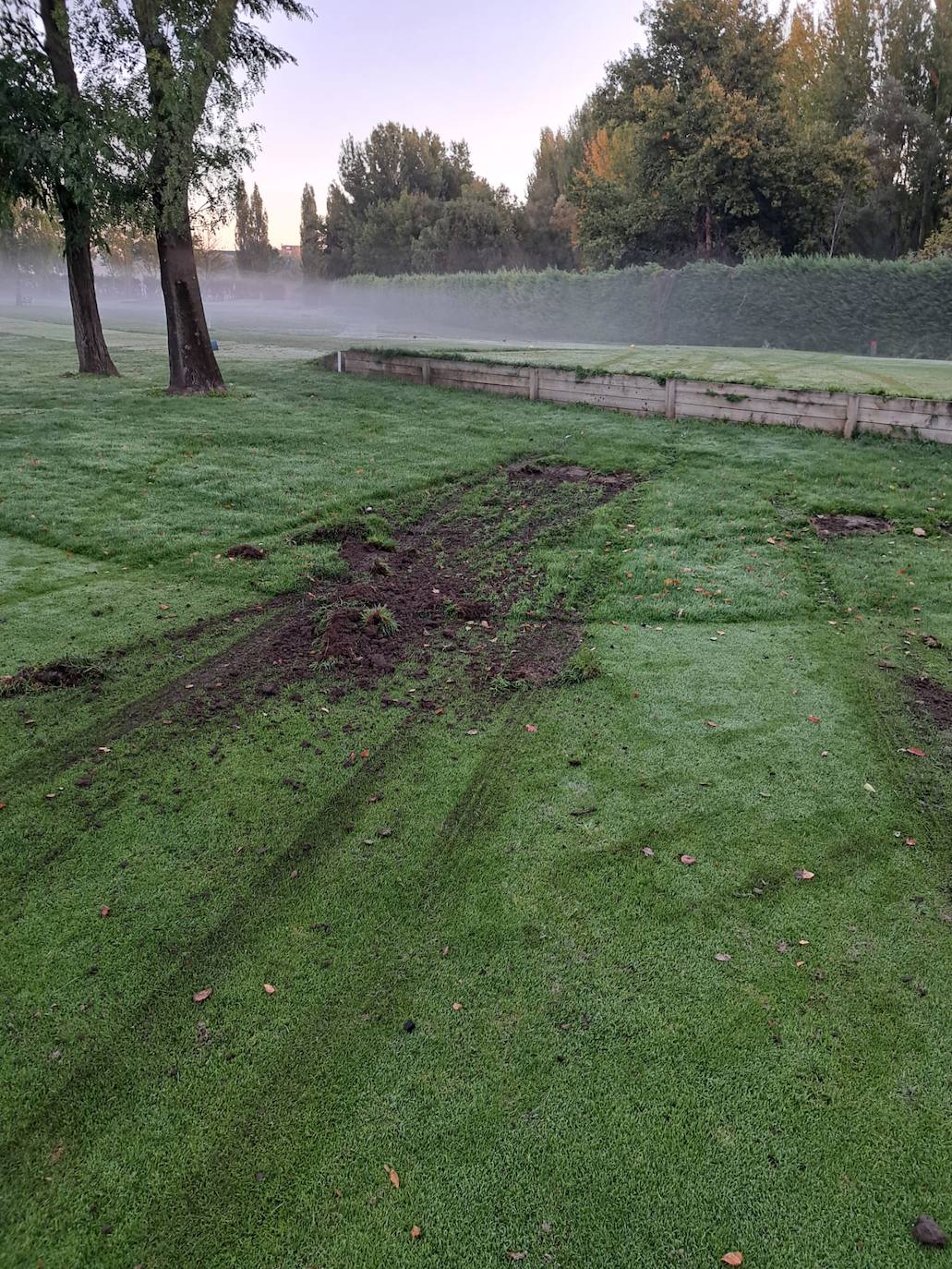 Los destrozos en el campo de golf de Isla Dos Aguas