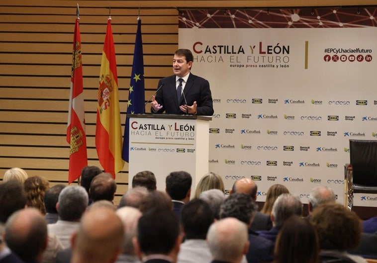 El presidente de la Junta, Alfonso Fernández Mañueco, este lunes durante la jornada 'Castilla y León hacia el futuro' organizada por Europa Press.