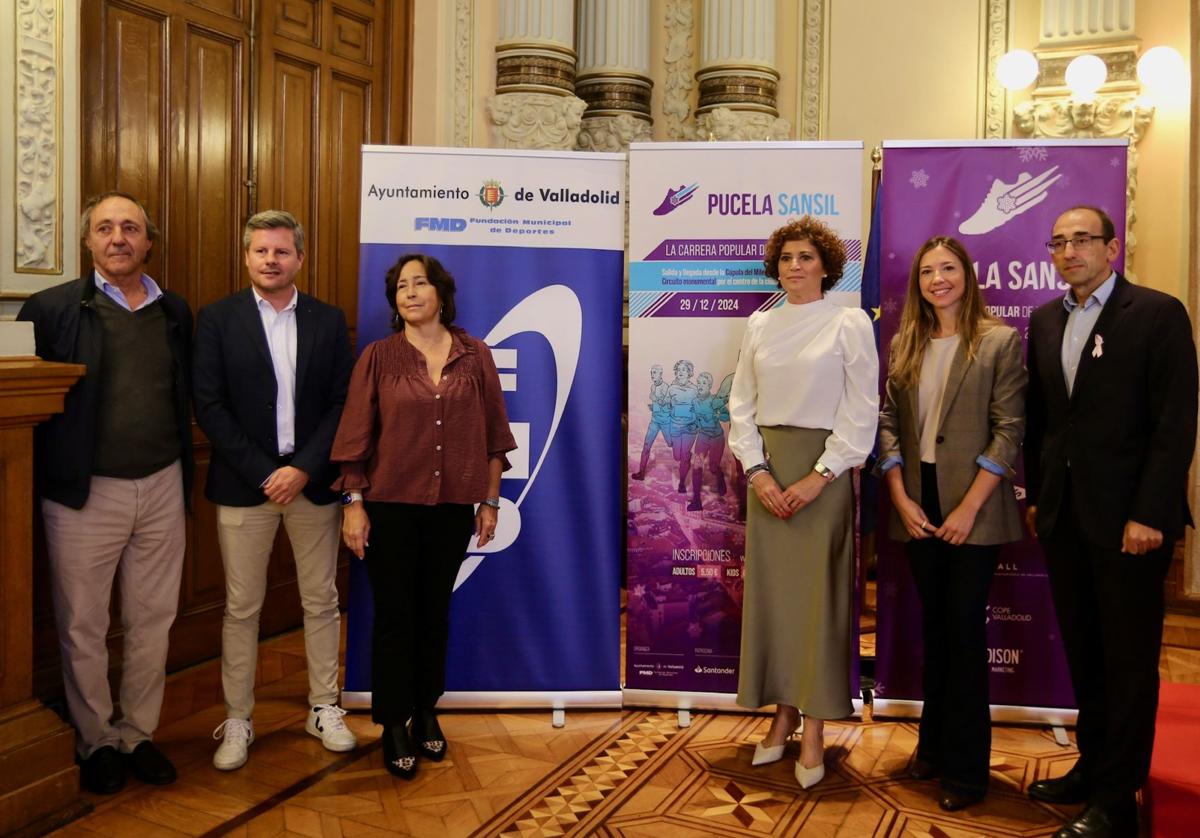 Presentación de la Pucela Sansil en el Ayuntamiento de Valladolid.