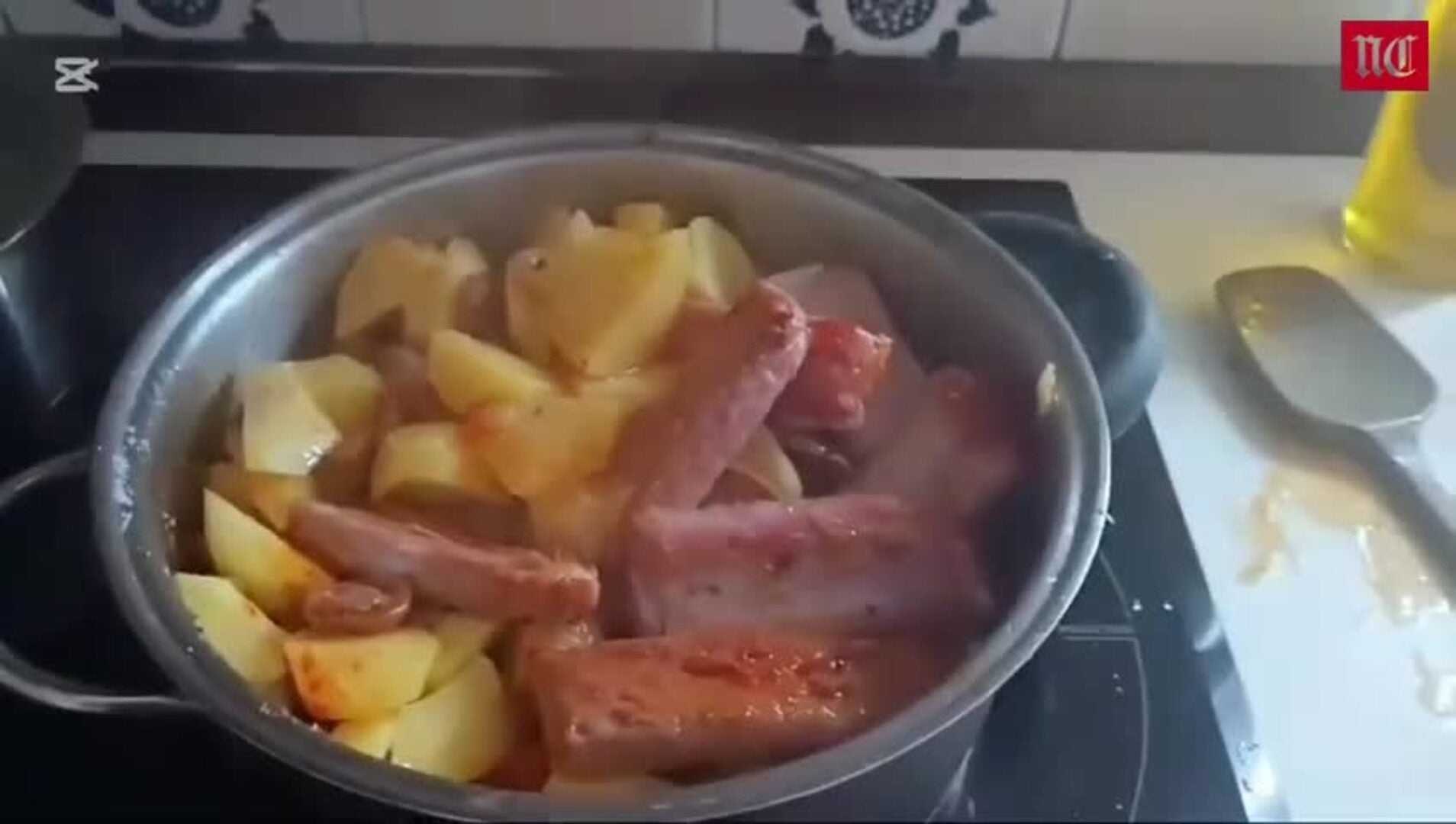 La receta: Patatas con costillas y níscalos