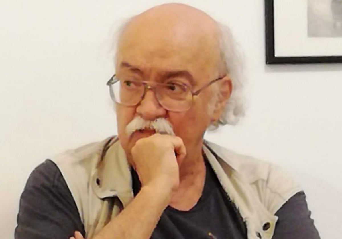 El escritor Armando Romero.