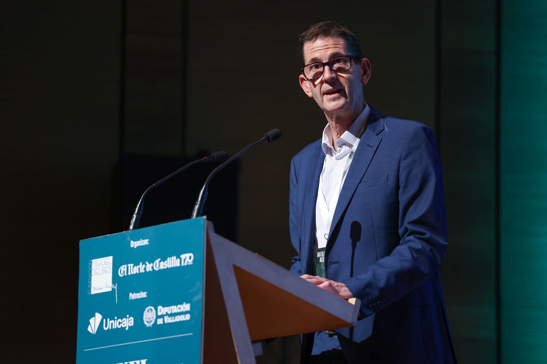 Goyo Ezama, director general de El Norte de Castilla, fue el encargado de dar la bienvenida.