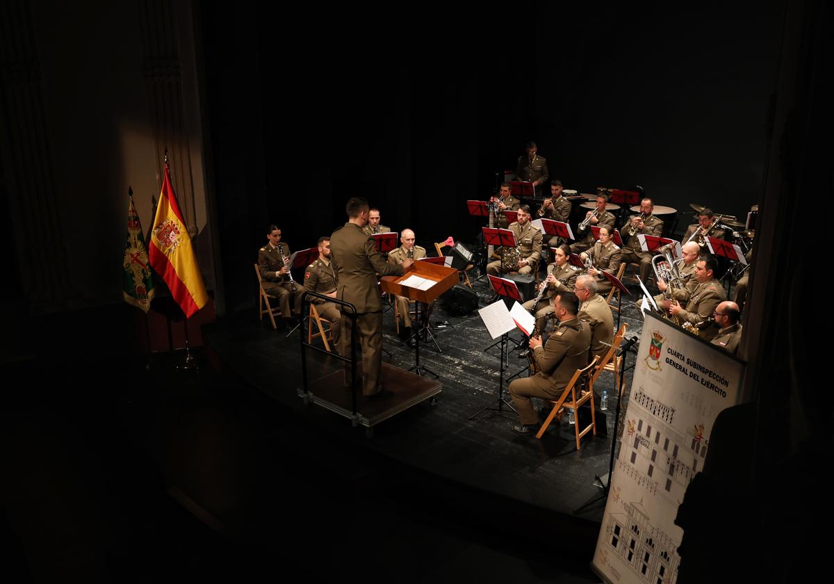 Concierto de música militar de la División San Marcial en Palencia