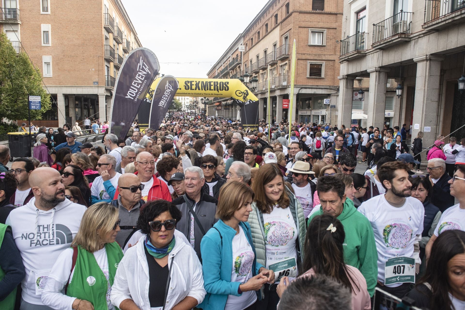 Fotografías de la marcha contra el cáncer de mama 2024