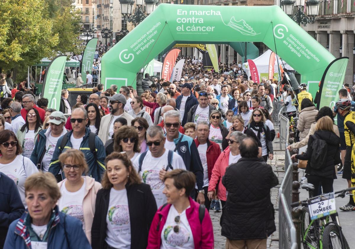 Fotografías de la marcha contra el cáncer de mama 2024