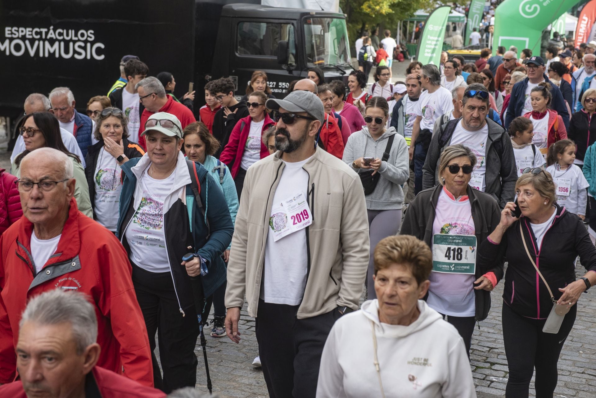 Fotografías de la marcha contra el cáncer de mama 2024