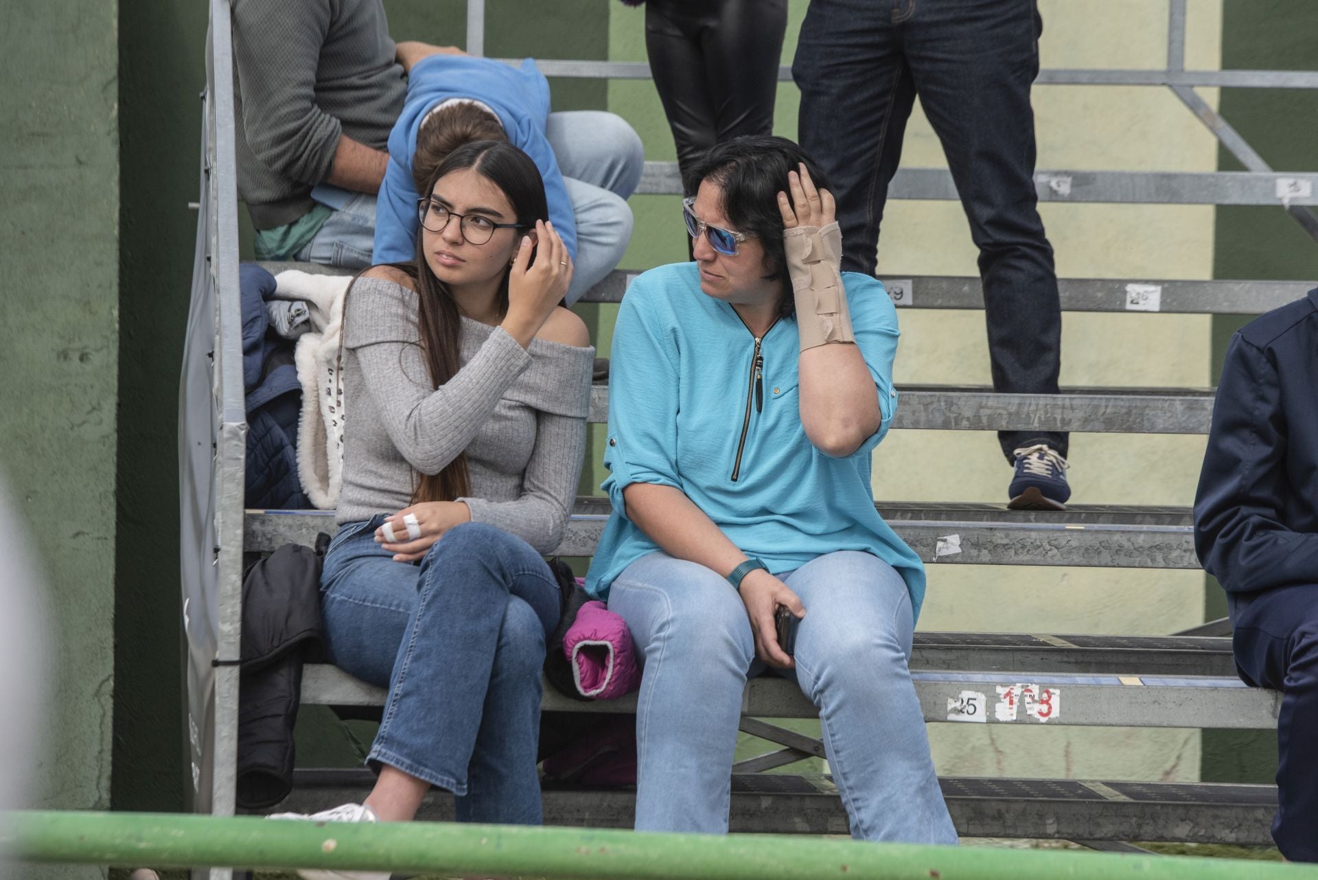 Búscate en las gradas de La Albuera durante el Segoviana vs Real Unión