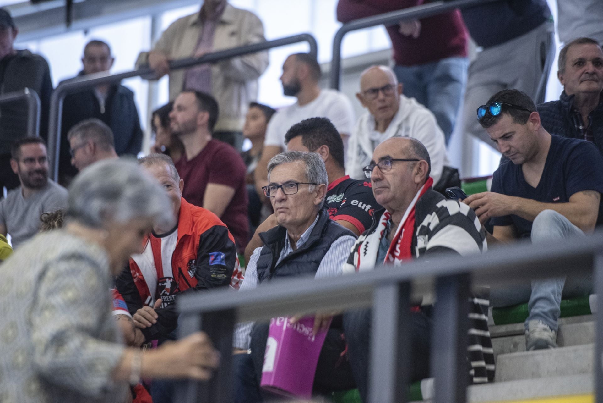 Búscate en las gradas del Guerreros Naveros en el Nava vs Barcelona