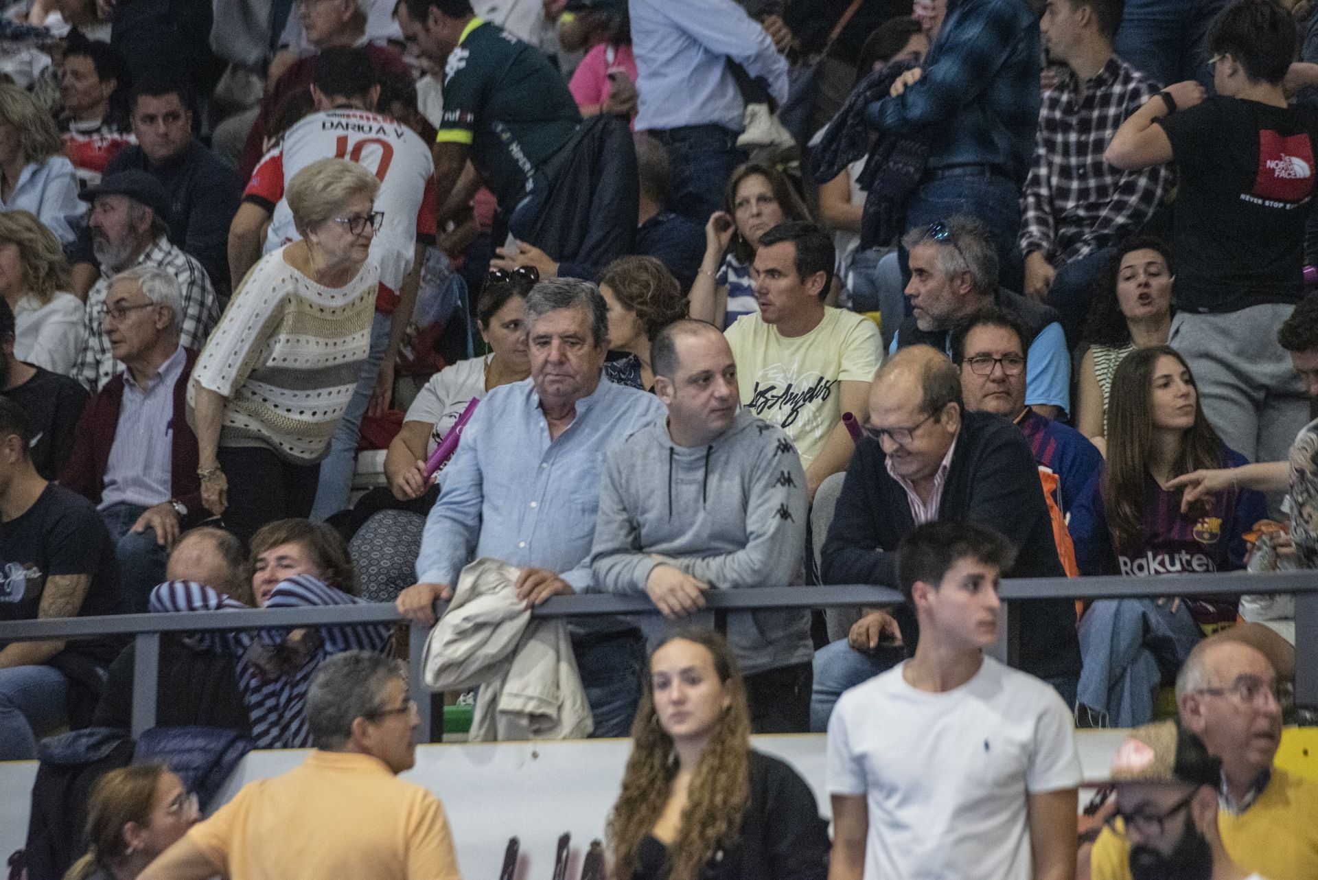 Búscate en las gradas del Guerreros Naveros en el Nava vs Barcelona