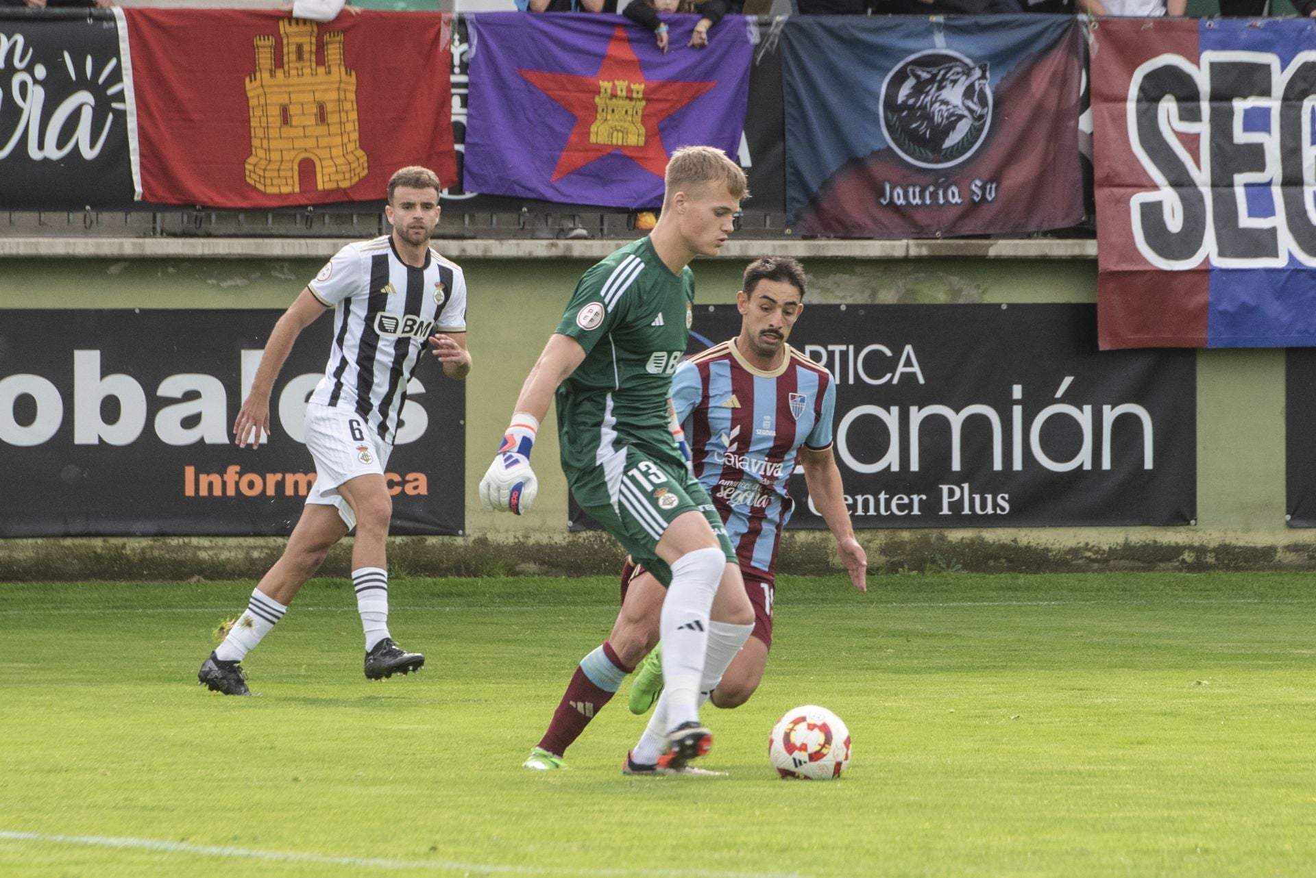 Fotos del triunfo de la Sego ante el Real Unión (1 de 2)