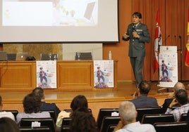 Ponencia del guardia civil Javier Castro en una edición anterior del Ciberday.