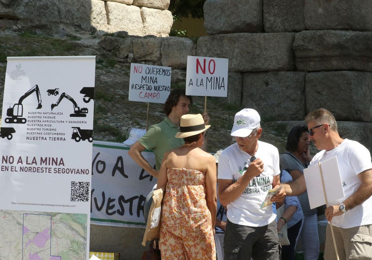 Protesta desarrollada en Segovia hace unos meses por la plataforma contra la mina.