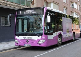 Un autobú urbano de Palencia.