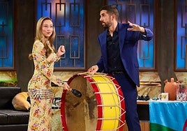 Ester Expósito con David Broncano en 'La Revuelta'.