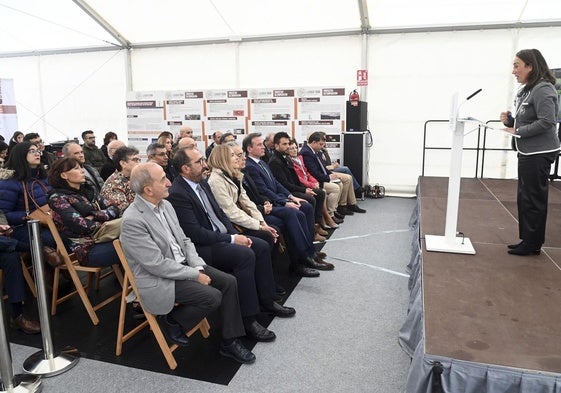 María González Corral durante la inauguración de la carpa Leader Tour en Burgos.