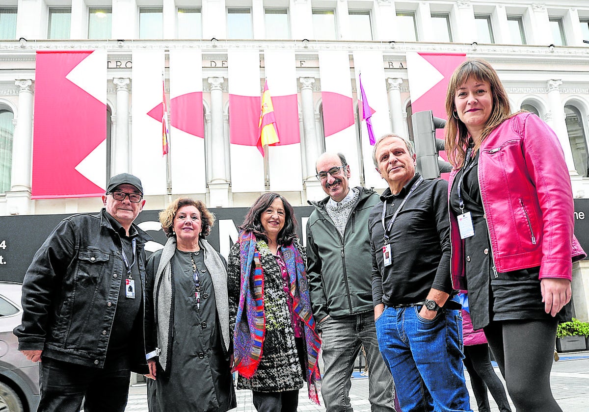 Desde la izquierda, Miguel Anxo Fernández, Conchita Casanovas, Angélica Tanarro, Mikel Gurpegui, José Manuel León y Mireria Quintana