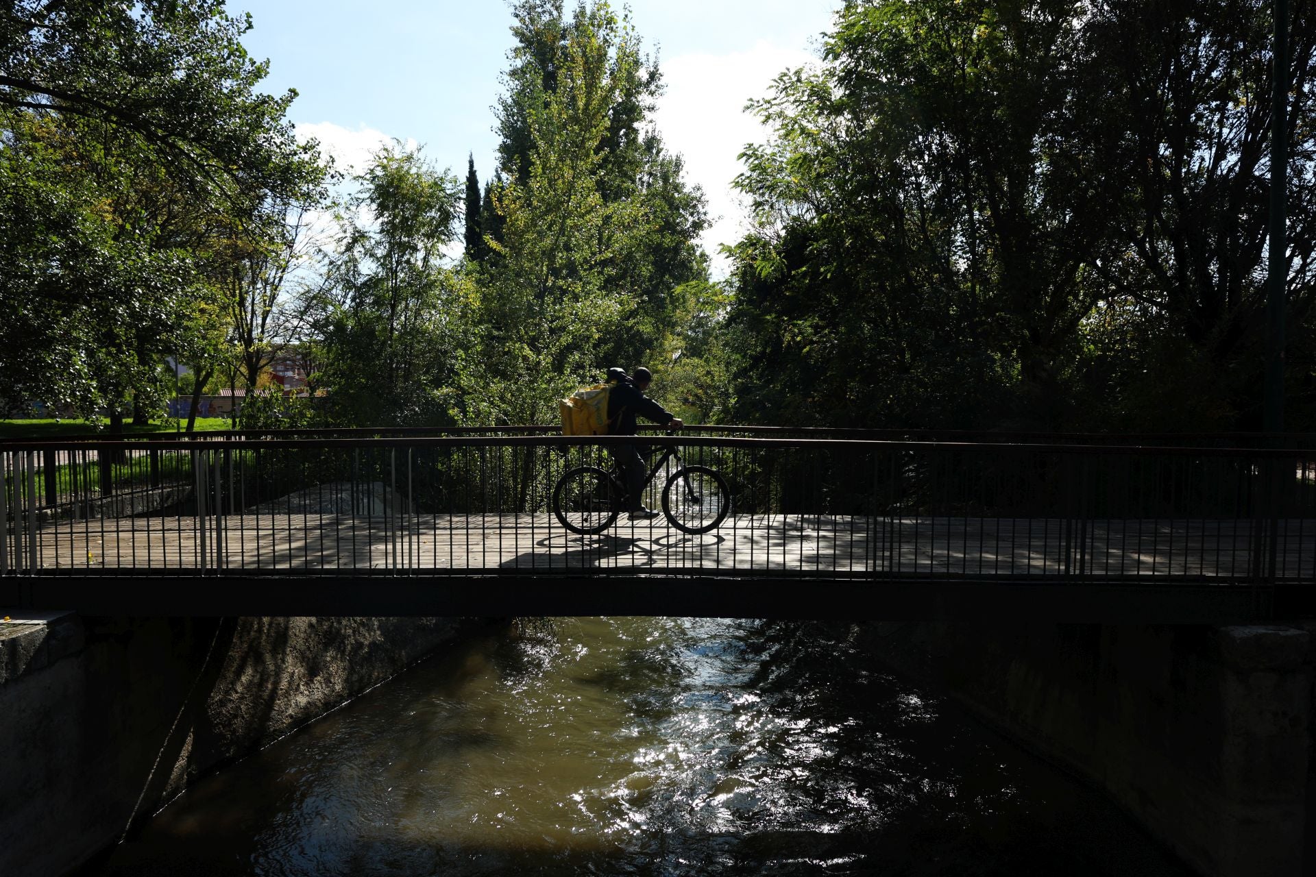 Un paseo en imágenes por el Paseo del Cauce