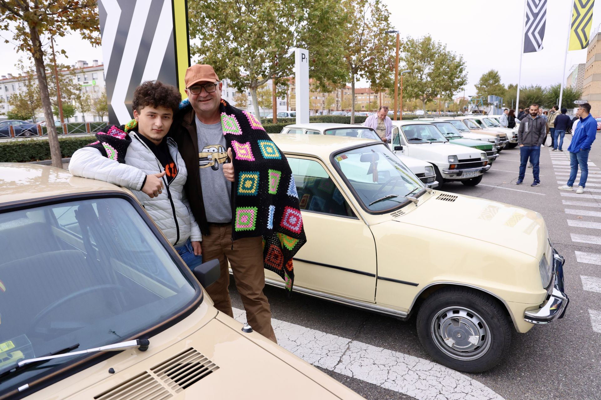 Las imágenes de la concentración por el 50 aniversario del Renault Siete