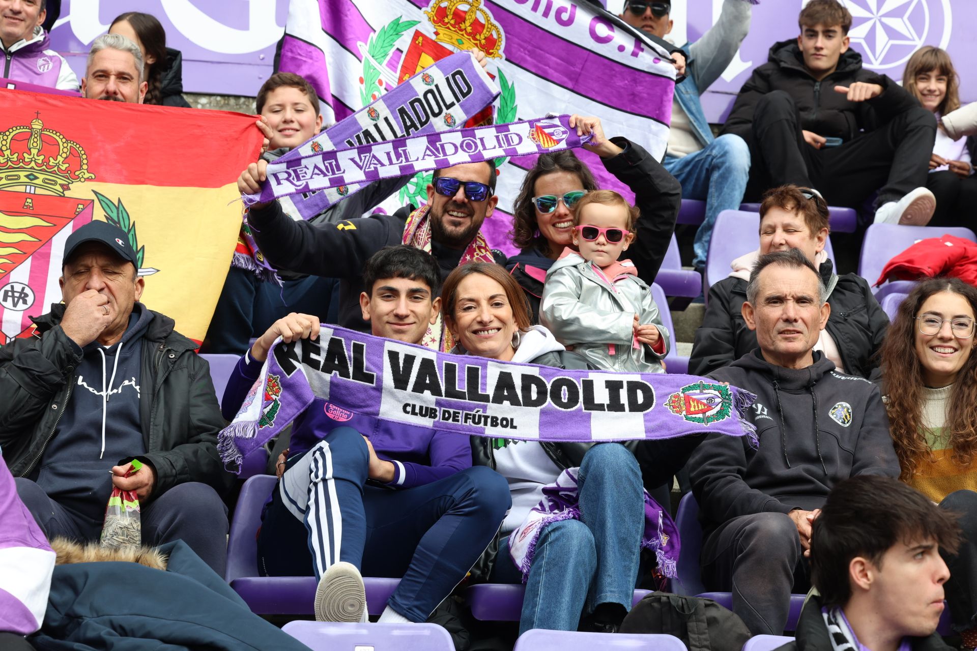 Búscate en la grada del estadio José Zorrilla (3/4)