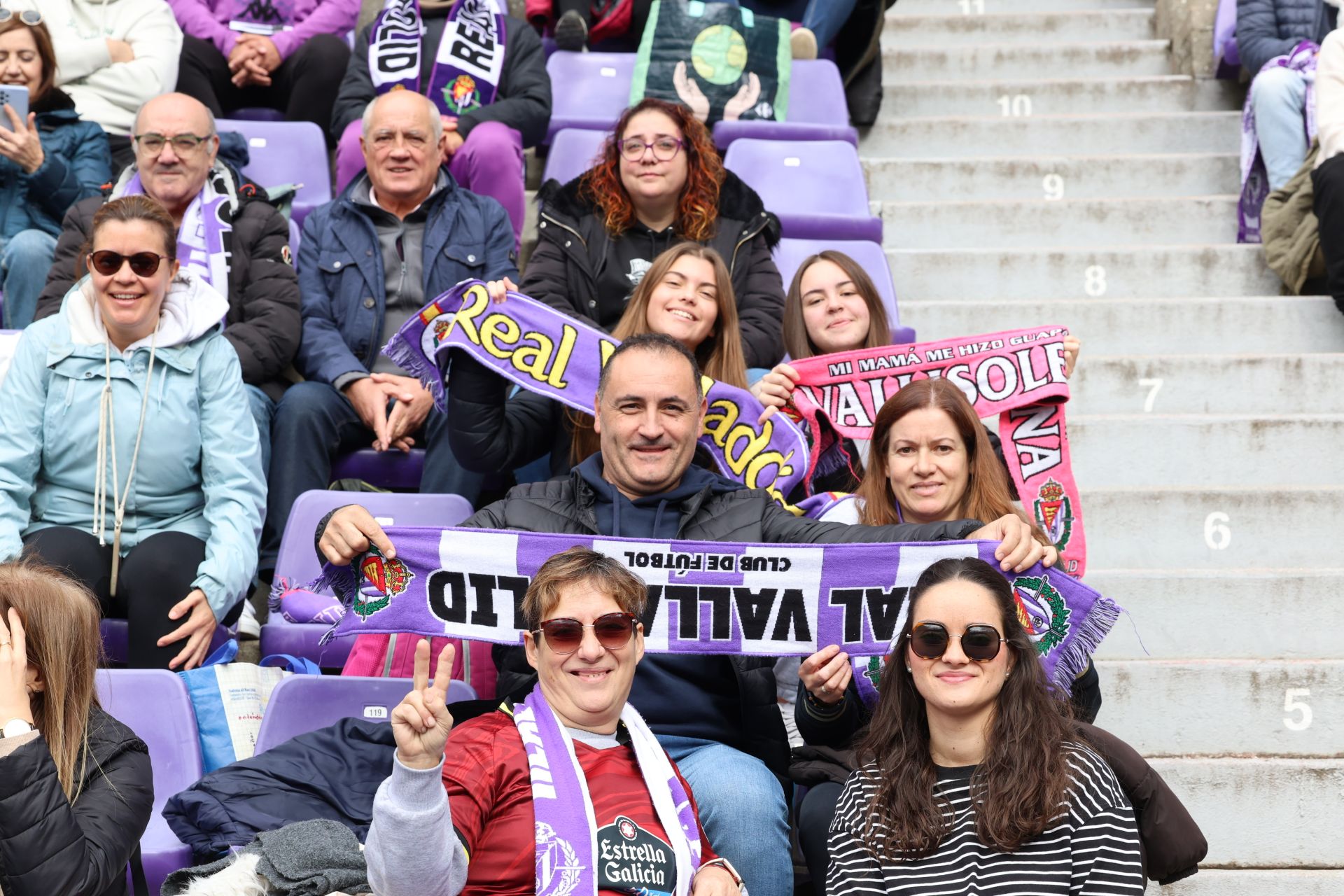 Búscate en la grada del estadio José Zorrilla (3/4)