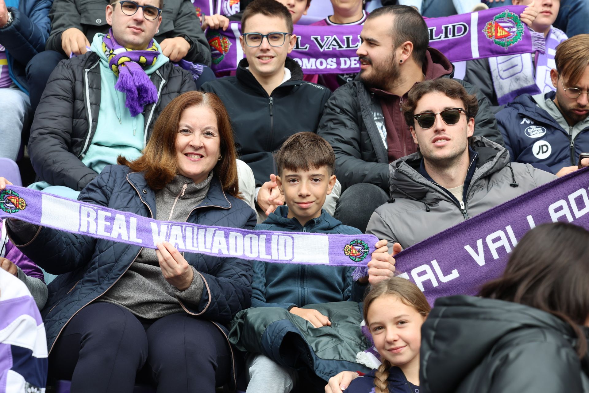 Búscate en la grada del estadio José Zorrilla (3/4)