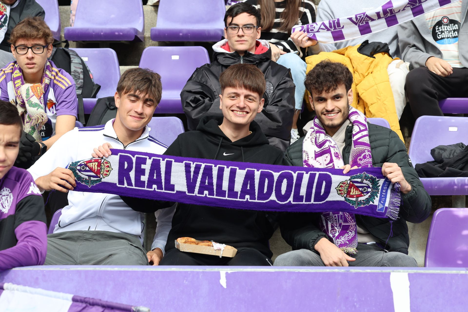 Búscate en la grada del estadio José Zorrilla (4/4)