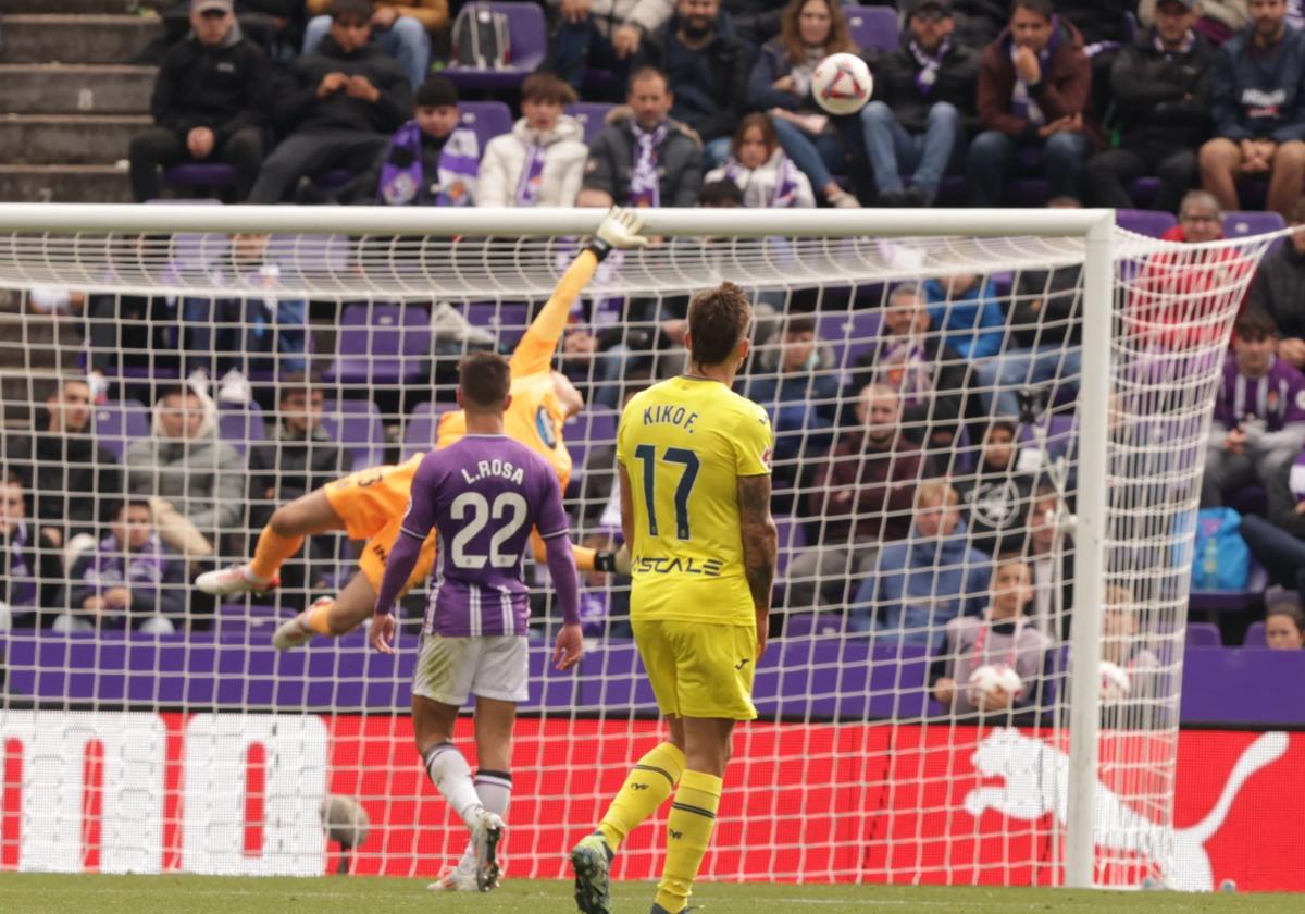 El Valladolid planta cara pero cede en el tramo final ante un muy buen Villarreal