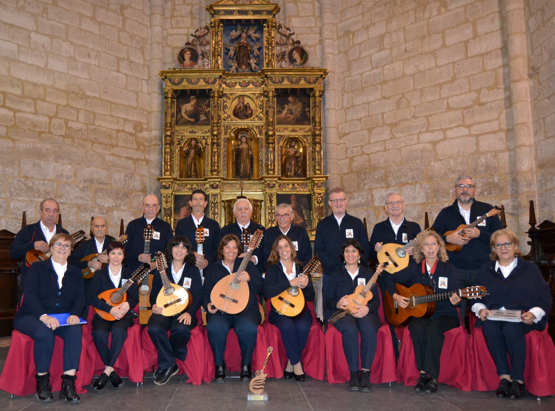 Los veteranos hacen fuerte la música en Astudillo