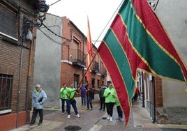 Desfile de pendones en Carrión, en la jornada popular del Día de la Provincia este domingo