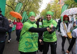 Todas las imágenes de la XIII Marcha contra el cáncer en Valladolid (2/3)