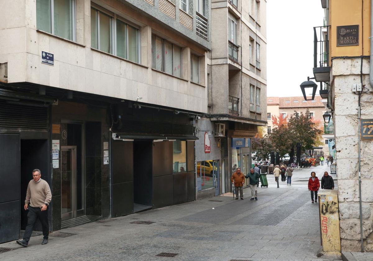 Vista general del pequeño tramo que va desde Martí y Monsó hasta la plaza de Poniente.